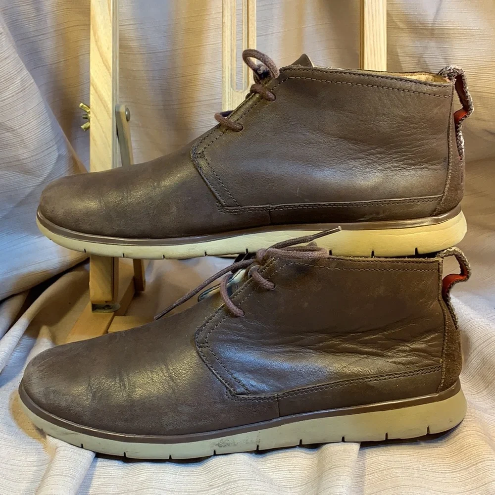 UGG soft glove leather waterproof lace up shoes